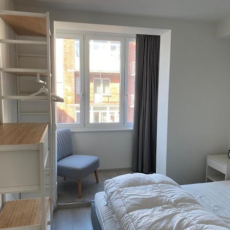 Ruim En Lichtrijk Appartement Op 100M Van Zee Te Koksijde Zewnętrze zdjęcie