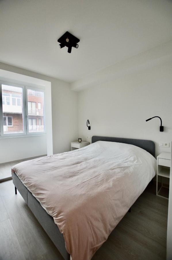 Ruim En Lichtrijk Appartement Op 100M Van Zee Te Koksijde Zewnętrze zdjęcie